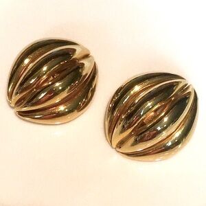 VTG Open-Weave Basket Design Earrings